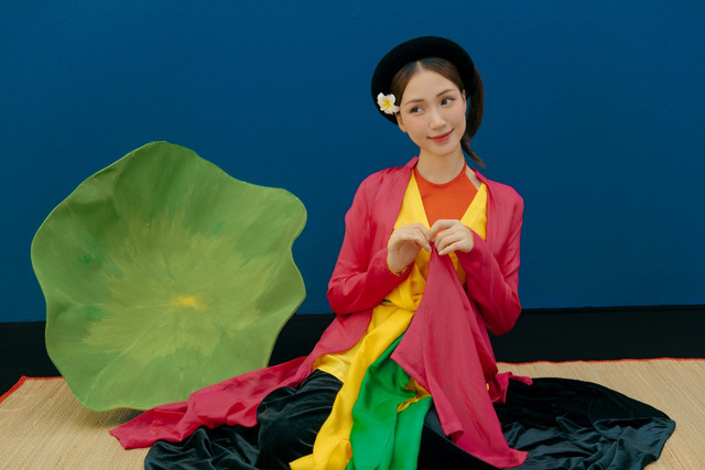 Sự lẳng lơ đã giúp Hòa Minzy khác Hoàng Thùy Linh - Hình 2 Su lang lo da giup Hoa Minzy khac Hoang Thuy Linh-Hinh-2