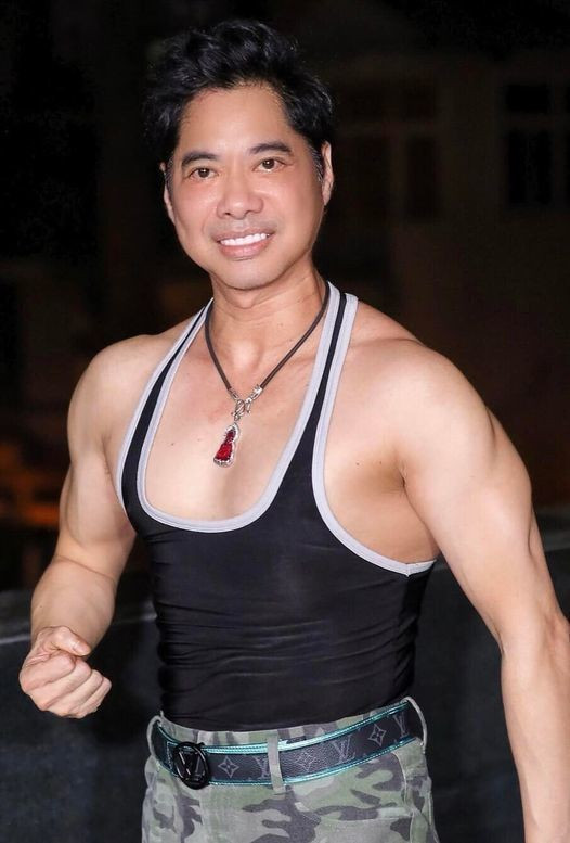 Loạn danh xưng 'ông hoàng, bà chúa' ở làng giải trí Việt - Hình 3 Loan danh xung 'ong hoang, ba chua' o lang giai tri Viet-Hinh-3