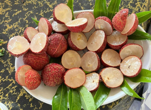 Tò mò quả đặc sản phiên bản nhà giàu mới ra mắt To mo qua dac san phien ban nha giau moi ra mat