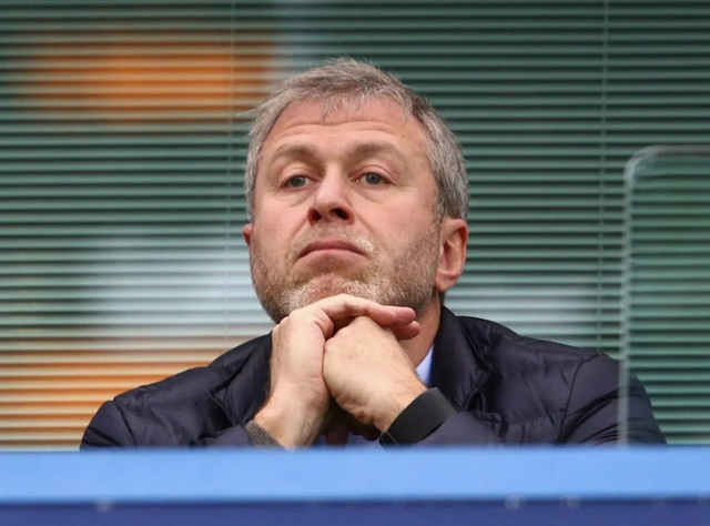 Khối tài sản thoát lệnh trừng phạt của tỷ phú Nga Abramovich Khoi tai san thoat lenh trung phat cua ty phu Nga Abramovich
