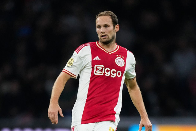Cựu sao MU chia tay Ajax sau World Cup Cuu sao MU chia tay Ajax sau World Cup
