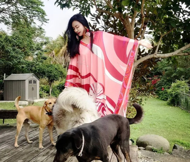 Cuộc sống ở vùng nông thôn của người đẹp "Ỷ Thiên Đồ Long ký" Cuoc song o vung nong thon cua nguoi dep