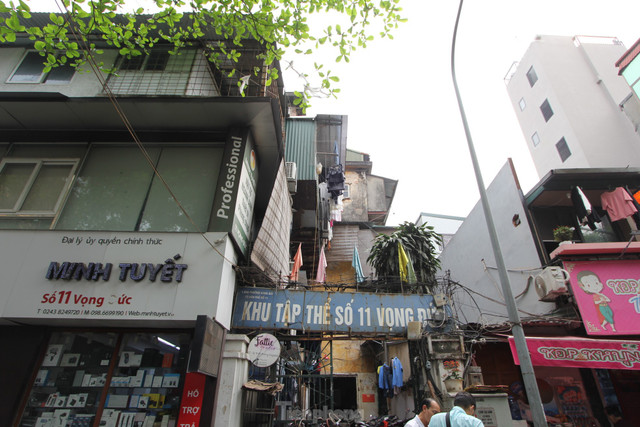 Khu chung cư cũ có giá đất 'đắt đỏ' bậc nhất Hà Nội - Hình 2 Khu chung cu cu co gia dat 'dat do' bac nhat Ha Noi-Hinh-2