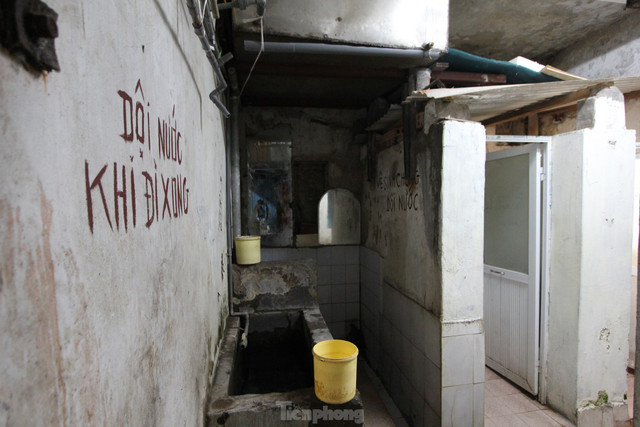 Khu chung cư cũ có giá đất 'đắt đỏ' bậc nhất Hà Nội - Hình 9 Khu chung cu cu co gia dat 'dat do' bac nhat Ha Noi-Hinh-9