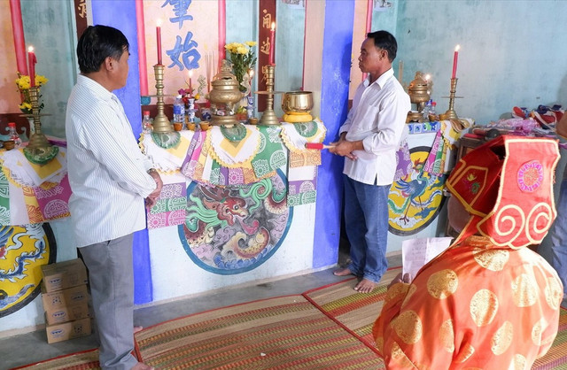Phát hiện làng chài gần Hội An, có lễ cúng tổ nghề 1 năm 1 lần - Hình 8 Phat hien lang chai gan Hoi An, co le cung to nghe 1 nam 1 lan-Hinh-8