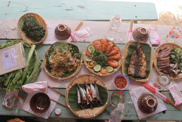 Phát hiện làng chài gần Hội An, có lễ cúng tổ nghề 1 năm 1 lần - Hình 4 Phat hien lang chai gan Hoi An, co le cung to nghe 1 nam 1 lan-Hinh-4