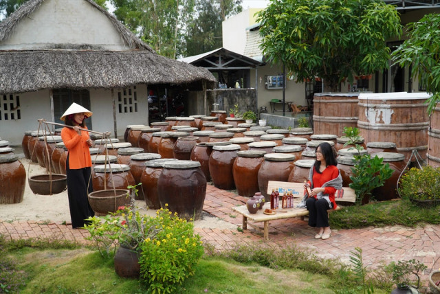 Phát hiện làng chài gần Hội An, có lễ cúng tổ nghề 1 năm 1 lần - Hình 6 Phat hien lang chai gan Hoi An, co le cung to nghe 1 nam 1 lan-Hinh-6