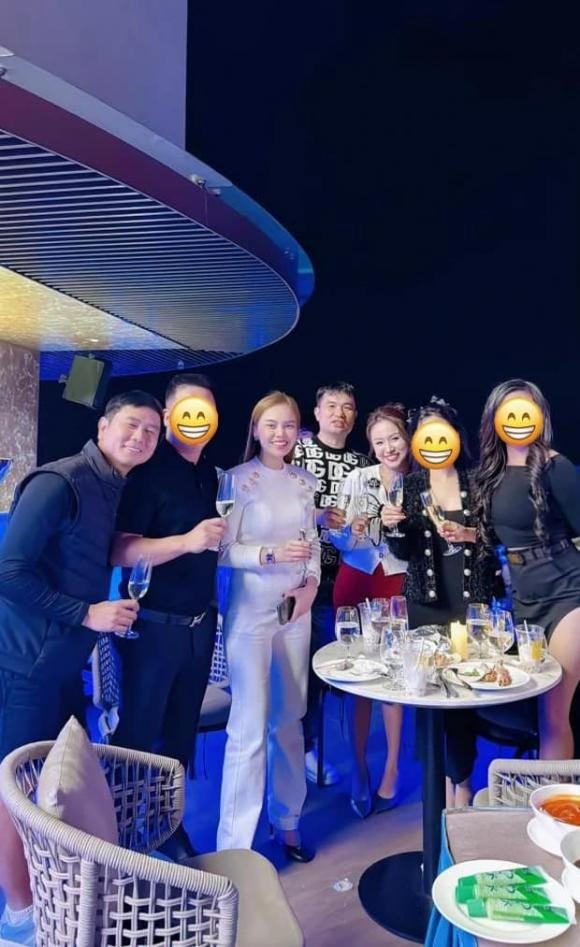 Hồ Hoài Anh xuất hiện hậu nghỉ việc, dung mạo ra sao? - Hình 2 Ho Hoai Anh xuat hien hau nghi viec, dung mao ra sao?-Hinh-2