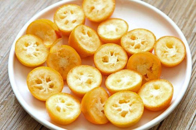 Loại quả nghe tên tưởng chua nhưng cực ngọt, nấu chè thơm mát - Hình 3 Loai qua nghe ten tuong chua nhung cuc ngot, nau che thom mat-Hinh-3