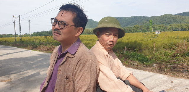 Bình Trọng viên mãn bên vợ trẻ kém 9 tuổi cùng 3 con - Hình 2 Binh Trong vien man ben vo tre kem 9 tuoi cung 3 con-Hinh-2
