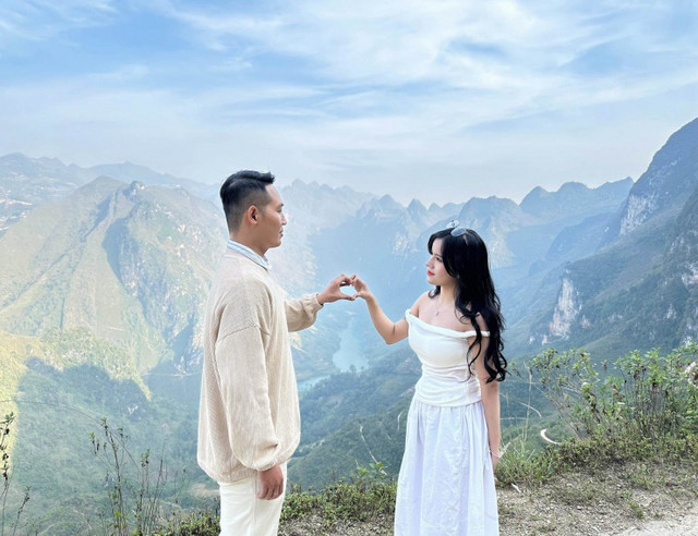 Cùng người yêu du ngoạn cảnh đẹp nơi địa đầu Tổ quốc - Hình 4 Cung nguoi yeu du ngoan canh dep noi dia dau To quoc-Hinh-4