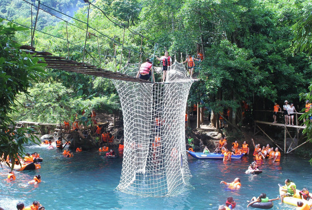 Một ngày khám phá vườn quốc gia Phong Nha - Kẻ Bàng - Hình 5 Mot ngay kham pha vuon quoc gia Phong Nha - Ke Bang-Hinh-5