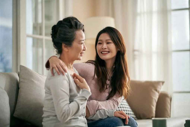 Lời thì thầm của mẹ chồng khiến tôi xúc động bật khóc Loi thi tham cua me chong khien toi xuc dong bat khoc