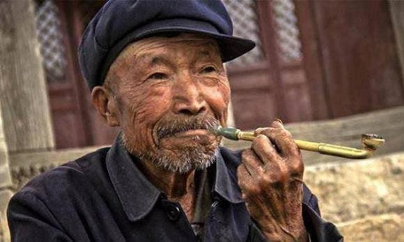 'Có 3 điều trong gia đình, họ sẽ thịnh vượng' 'Co 3 dieu trong gia dinh, ho se thinh vuong'