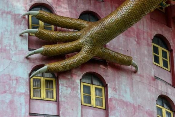 Ngôi chùa có con rồng khổng lồ quấn quanh toà nhà 17 tầng - Hình 9 Ngoi chua co con rong khong lo quan quanh toa nha 17 tang-Hinh-9