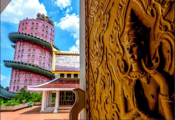 Ngôi chùa có con rồng khổng lồ quấn quanh toà nhà 17 tầng - Hình 11 Ngoi chua co con rong khong lo quan quanh toa nha 17 tang-Hinh-11