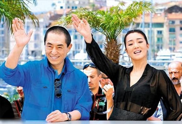 Trương Nghệ Mưu: Định kết hôn với Củng Lợi nhưng bị một người ngăn cản - Hình 4 Truong Nghe Muu: Dinh ket hon voi Cung Loi nhung bi mot nguoi ngan can-Hinh-4