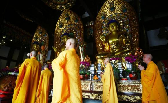 Khi cúng trái cây trước Phật, hãy ghi nhớ năm chữ - Hình 2 Khi cung trai cay truoc Phat, hay ghi nho nam chu-Hinh-2