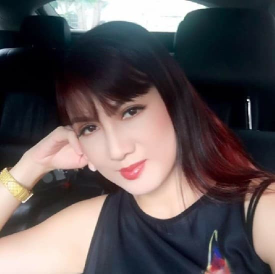 Hé lộ tính cách của các "nữ hoàng ảnh lịch" thập niên 90 - Hình 11 He lo tinh cach cua cac