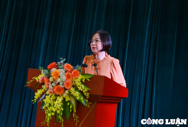 Tháo gỡ khó khăn, tạo điều kiện tốt nhất có thể để báo chí cống hiến - Hình 4 Thao go kho khan, tao dieu kien tot nhat co the de bao chi cong hien-Hinh-4