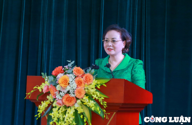 Tháo gỡ khó khăn, tạo điều kiện tốt nhất có thể để báo chí cống hiến - Hình 5 Thao go kho khan, tao dieu kien tot nhat co the de bao chi cong hien-Hinh-5
