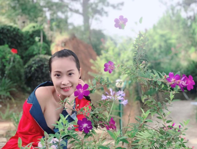 Cuộc sống của những người đẹp từng là biểu tượng gợi cảm ở Vbiz - Hình 4 Cuoc song cua nhung nguoi dep tung la bieu tuong goi cam o Vbiz-Hinh-4