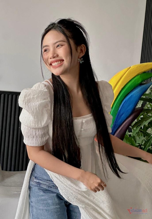 Phương Mỹ Chi tuổi 20: Ra ở riêng, mở công ty làm Chủ tịch - Hình 4 Phuong My Chi tuoi 20: Ra o rieng, mo cong ty lam Chu tich-Hinh-4