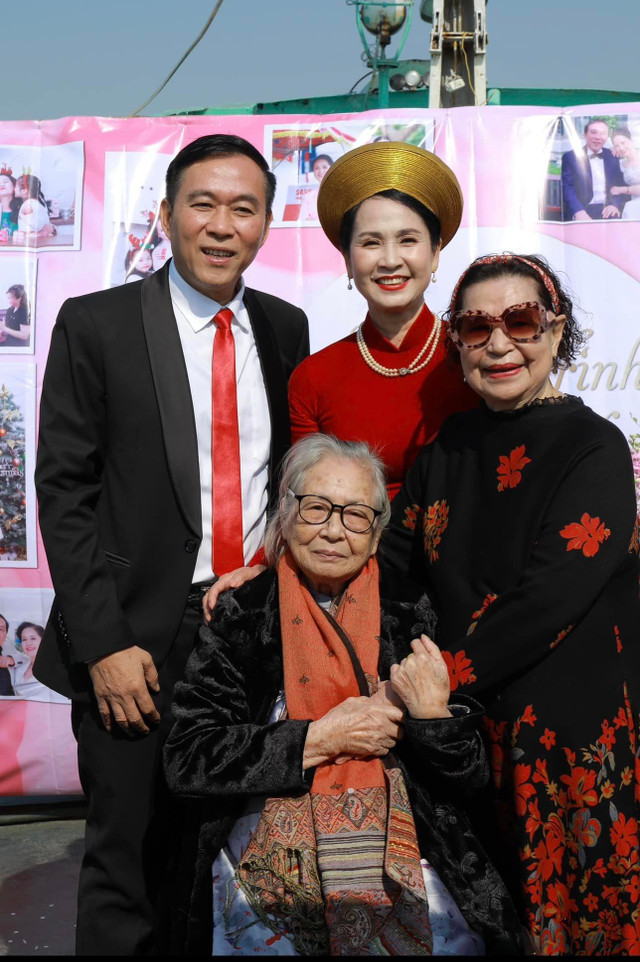 NSND Lan Hương: “Người tố cáo anh Đỗ Kỷ cũng từng là đồng nghiệp” - Hình 4 NSND Lan Huong: “Nguoi to cao anh Do Ky cung tung la dong nghiep”-Hinh-4