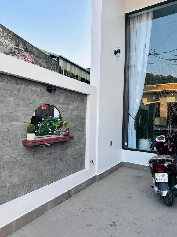 Nhà mặt phố ba tầng tự thiết kế và lên ý tưởng - Hình 2 Nha mat pho ba tang tu thiet ke va len y tuong-Hinh-2