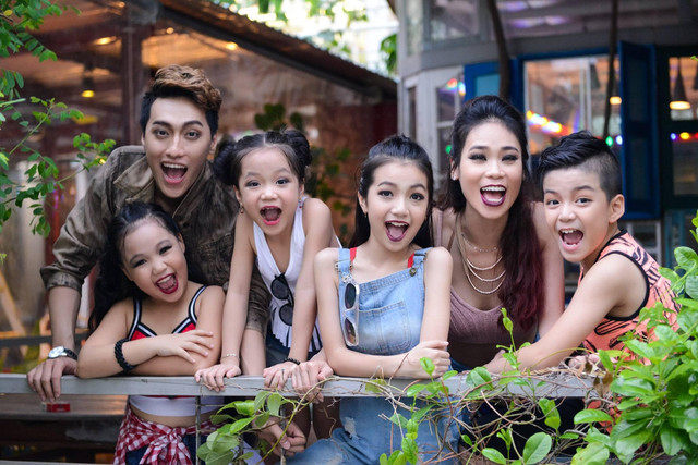 Đang đứng lớp, thầy cũ sốc khi nghe tin ca nương Tú Thanh qua đời Dang dung lop, thay cu soc khi nghe tin ca nuong Tu Thanh qua doi