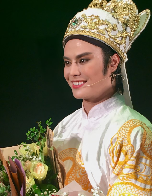 Những điều đặc biệt về 3 nghệ sĩ 8x vừa được phong tặng NSƯT - Hình 2 Nhung dieu dac biet ve 3 nghe si 8x vua duoc phong tang NSUT-Hinh-2