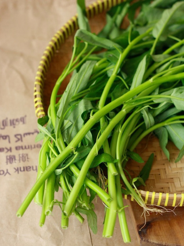 Cách trồng rau muống bằng cành lớn nhanh như thổi Cach trong rau muong bang canh lon nhanh nhu thoi