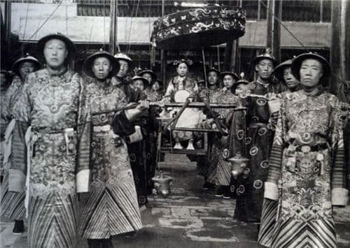 Mộ thái giám nhà Thanh Lý Liên Anh không bị trộm vì sao? - Hình 2 Mo thai giam nha Thanh Ly Lien Anh khong bi trom vi sao?-Hinh-2