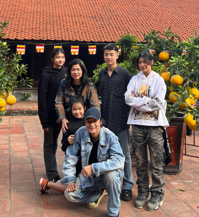 NSƯT Võ Hoài Nam: "Tôi từng bán nhà lấy tiền cưới vợ!" - Hình 3 NSUT Vo Hoai Nam: