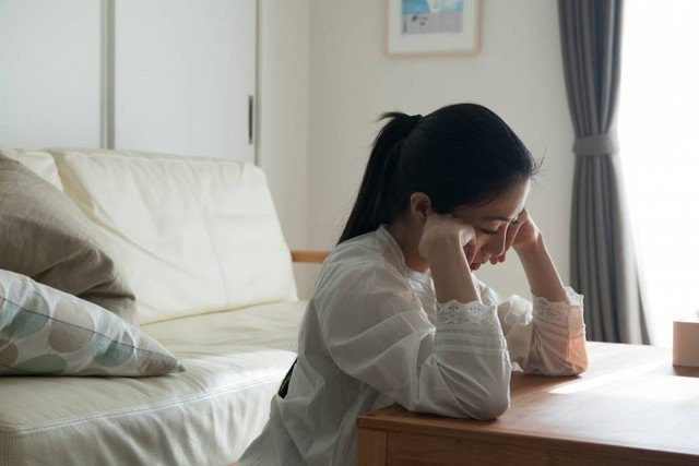 Gặp chồng cũ làm ở hàng ăn, bật khóc trước lời trần tình của anh Gap chong cu lam o hang an, bat khoc truoc loi tran tinh cua anh