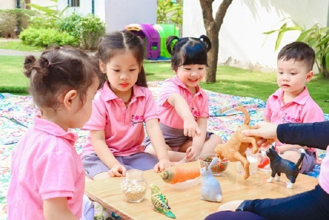 Xử trí thế nào với trẻ thích tranh giành Xu tri the nao voi tre thich tranh gianh