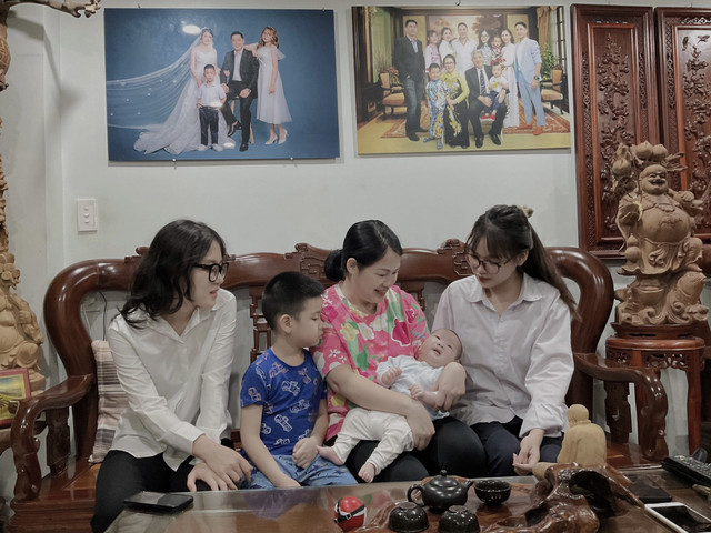 Ba nam diễn viên ngoài 50 tuổi đông con nhất truyền hình Việt - Hình 2 Ba nam dien vien ngoai 50 tuoi dong con nhat truyen hinh Viet-Hinh-2