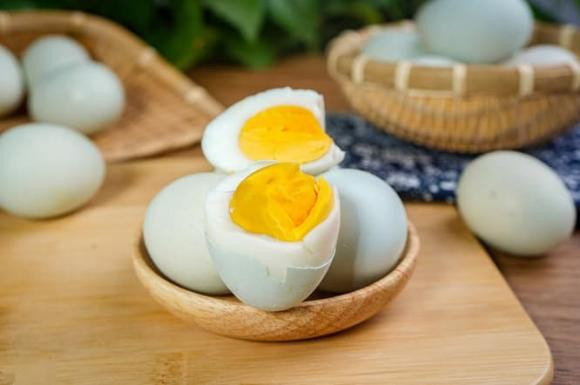 Thường xuyên ăn trứng luộc là bổ gan hay hại gan? - Hình 5 Thuong xuyen an trung luoc la bo gan hay hai gan?-Hinh-5