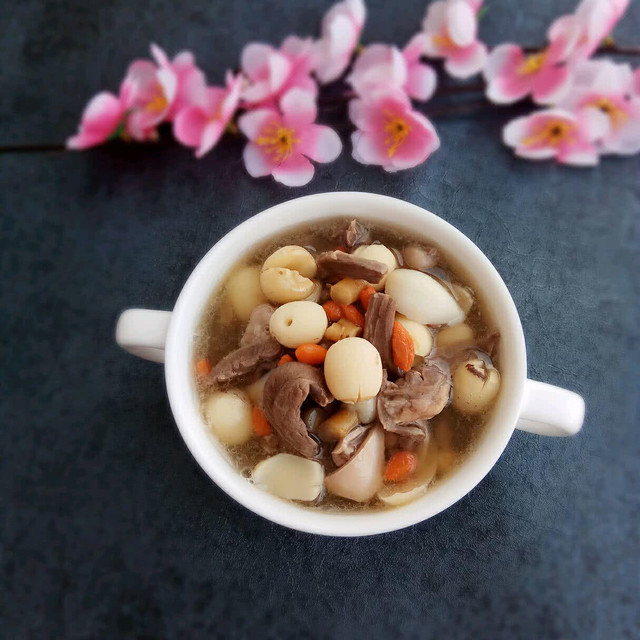 Hạt sen bổ thận tráng dương, quý ông nên ăn 4 món này - Hình 7 Hat sen bo than trang duong, quy ong nen an 4 mon nay-Hinh-7