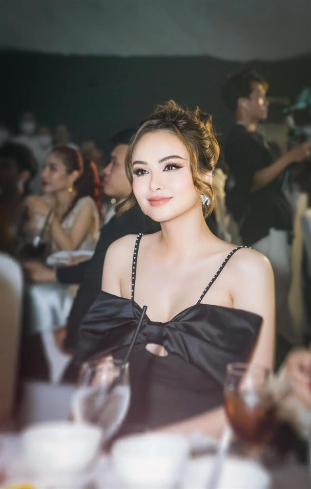 Diễm Hương: Suýt bị tước vương miện, giờ làm phun xăm 10 triệu/ngày - Hình 2 Diem Huong: Suyt bi tuoc vuong mien, gio lam phun xam 10 trieu/ngay-Hinh-2