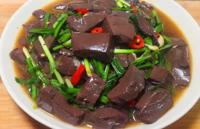 Lòng lợn - món nhiều người Việt nghiện mê mẩn - Hình 2 Long lon - mon nhieu nguoi Viet nghien me man-Hinh-2