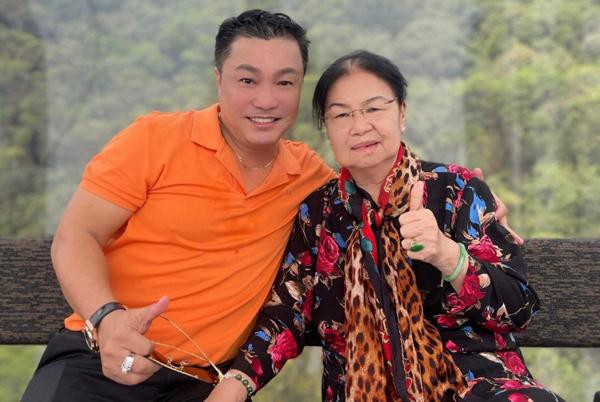 Mẹ ruột Lý Hùng: Giúp chồng nuôi con, tuổi già an hưởng đủ đầy - Hình 2 Me ruot Ly Hung: Giup chong nuoi con, tuoi gia an huong du day-Hinh-2