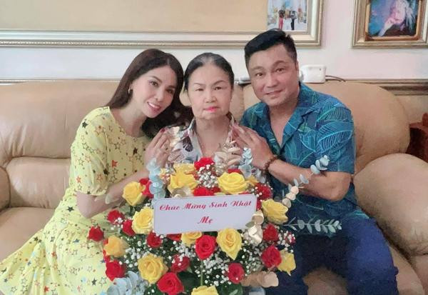 Mẹ ruột Lý Hùng: Giúp chồng nuôi con, tuổi già an hưởng đủ đầy - Hình 6 Me ruot Ly Hung: Giup chong nuoi con, tuoi gia an huong du day-Hinh-6