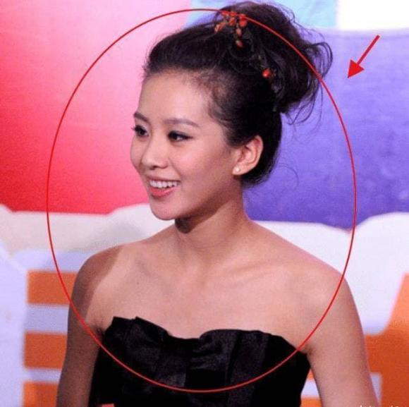 Lưu Thi Thi - Dương Mịch dưới ống kính không có bộ lọc làm đẹp - Hình 2 Luu Thi Thi - Duong Mich duoi ong kinh khong co bo loc lam dep-Hinh-2