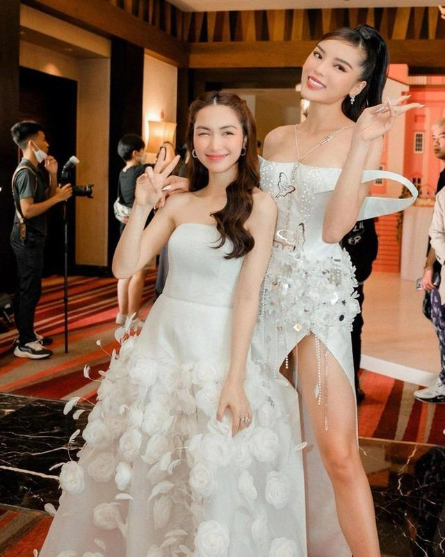 Hòa Minzy sơ hở là đọ chiều cao với các hoa hậu, á hậu - Hình 8 Hoa Minzy so ho la do chieu cao voi cac hoa hau, a hau-Hinh-8