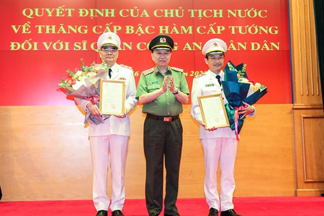 Chánh văn phòng Bộ Công an Tô Ân Xô được thăng hàm Trung tướng - Hình 2 Chanh van phong Bo Cong an To An Xo duoc thang ham Trung tuong-Hinh-2