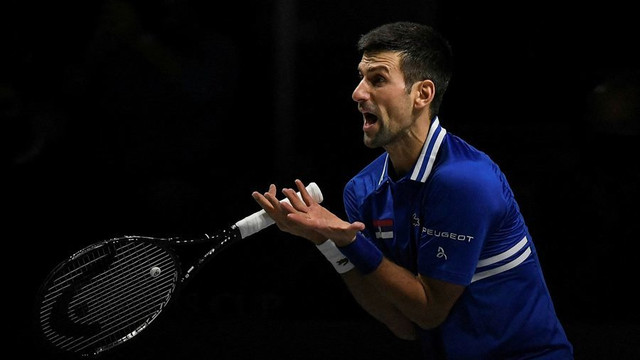Djokovic thua kiện, bị trục xuất khỏi Australia Djokovic thua kien, bi truc xuat khoi Australia