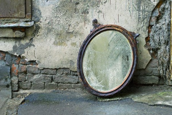 Ra đường thấy 5 đồ vật này, thích mấy cũng đừng nhặt đem về nhà - Hình 2 Ra duong thay 5 do vat nay, thich may cung dung nhat dem ve nha-Hinh-2