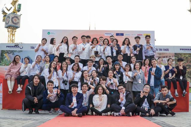 Nữ 9x tuổi Dần: ‘Đọc sách cũng chính là để gột rửa tâm hồn mình’ - Hình 2 Nu 9x tuoi Dan: ‘Doc sach cung chinh la de got rua tam hon minh’-Hinh-2