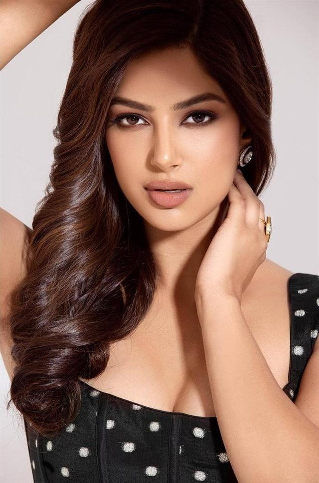 Miss Universe 2021 tăng cân, từ đại mỹ nhân thành "bà thím" - Hình 8 Miss Universe 2021 tang can, tu dai my nhan thanh